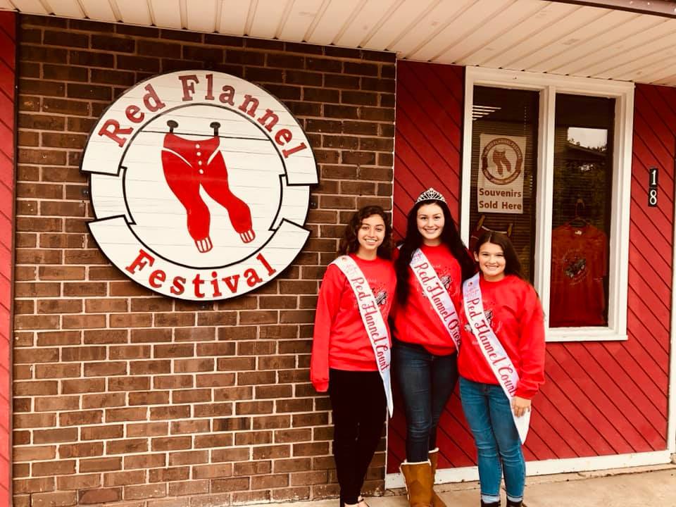 71391373_2618335688218129_699613016756322304_n Red Flannel Festival